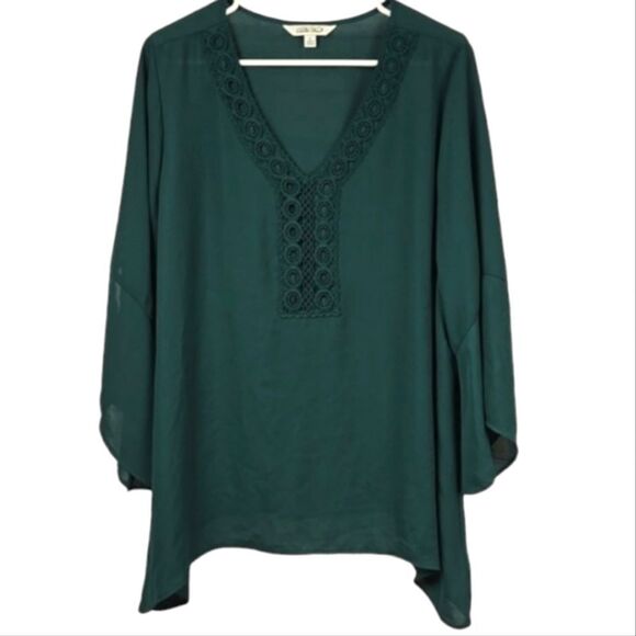 Pioneer Woman Sharkbite Tunic Green Embroidered Lace Trumpet Sleeve Blouse - Picture 1 of 10